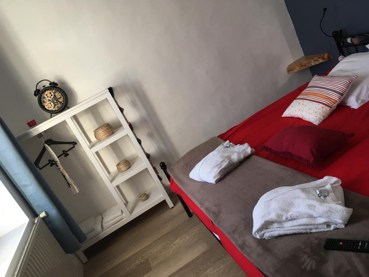 L Auberge Du Lion D Or Nanteuil-sur-Marne Ngoại thất bức ảnh